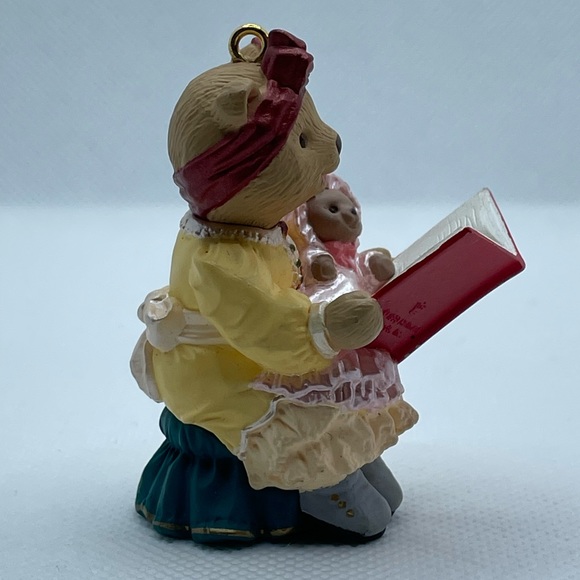 Hallmark Keepsake ornament- “Bearnadette Bearinger, The Night Before Christmas” - Picture 4 of 4